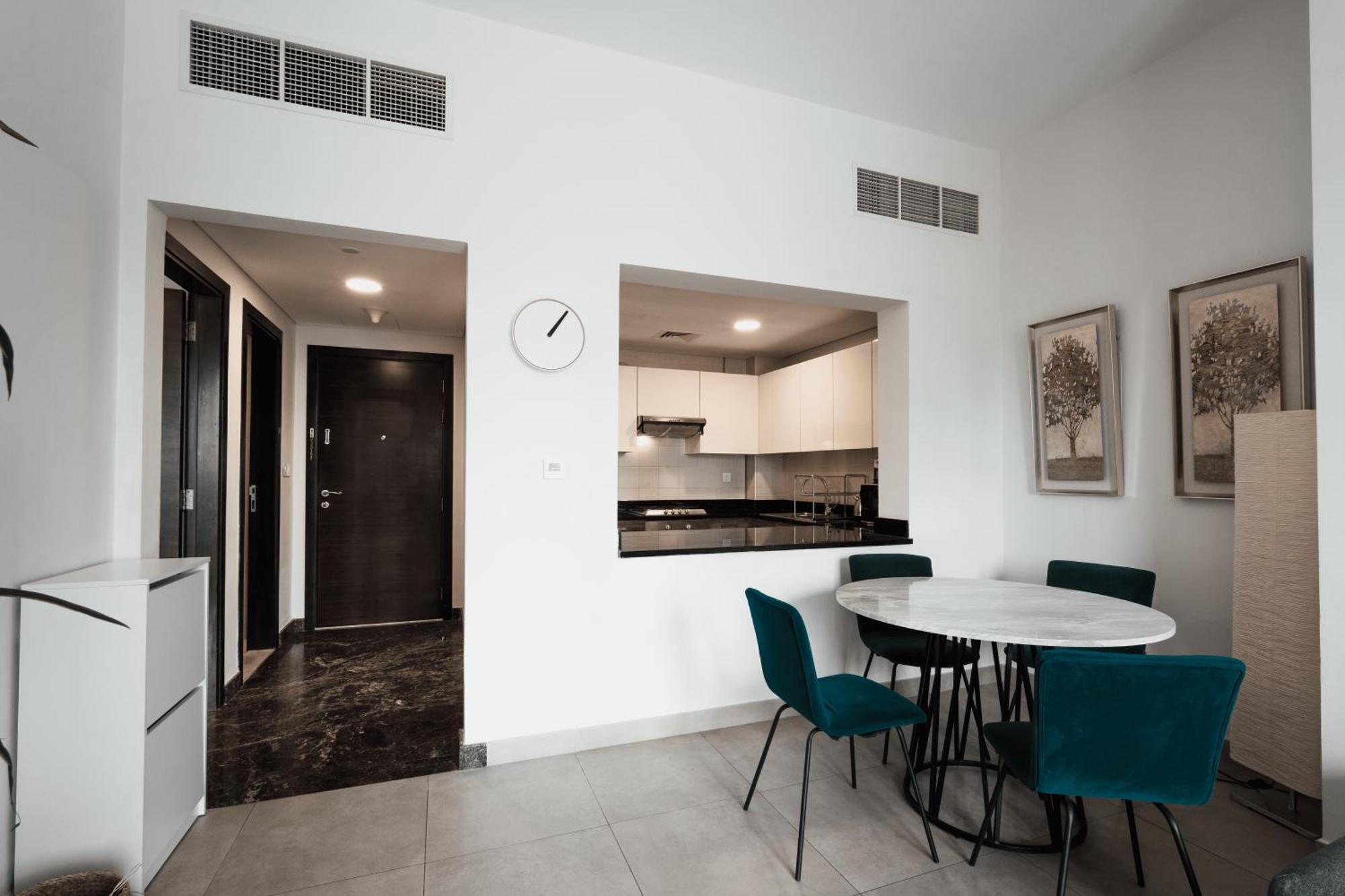 Izzzi - One Bedroom Apartment, Sparkle Tower Appartement *